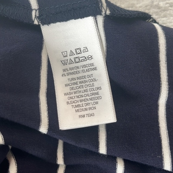 C & C California Striped Navy Casual Maxi Dress NWT Size Large - Picture 5 of 5